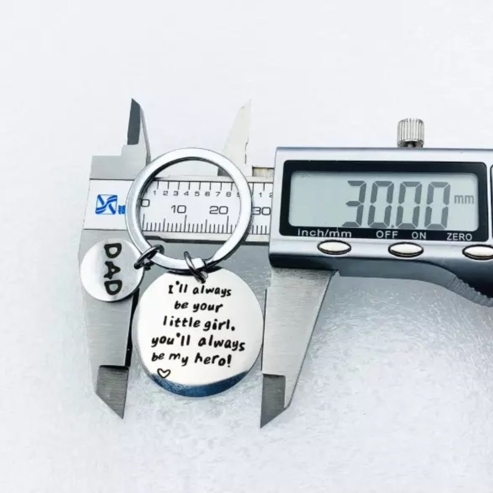 "Dad" Keyring - Picture 2 of 2